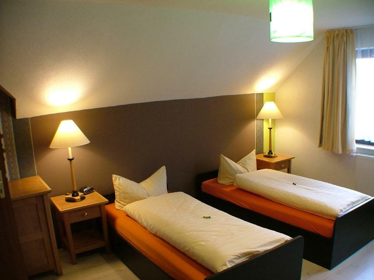 Hotel Garni Pension Zur Lutherstadt Lutherstadt Eisleben Buitenkant foto
