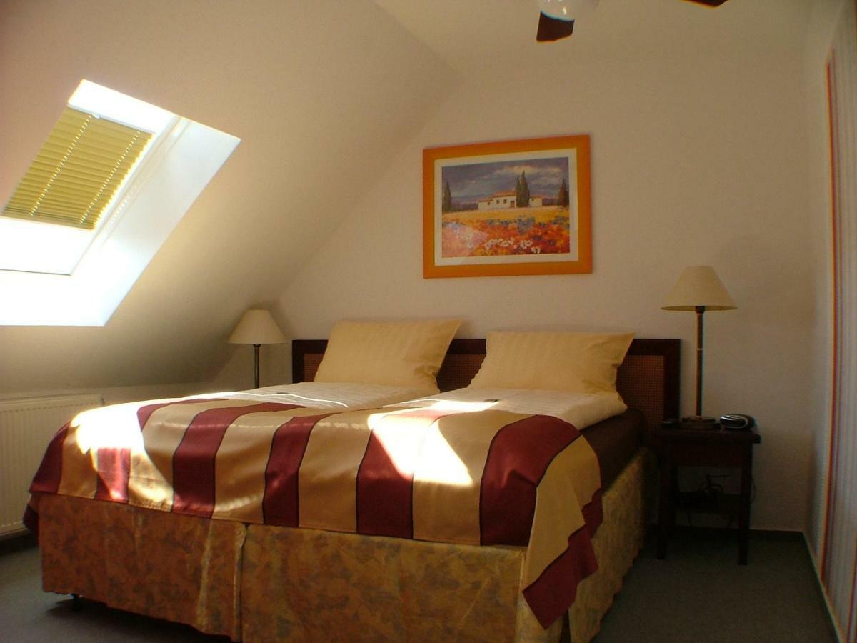 Hotel Garni Pension Zur Lutherstadt Lutherstadt Eisleben Buitenkant foto