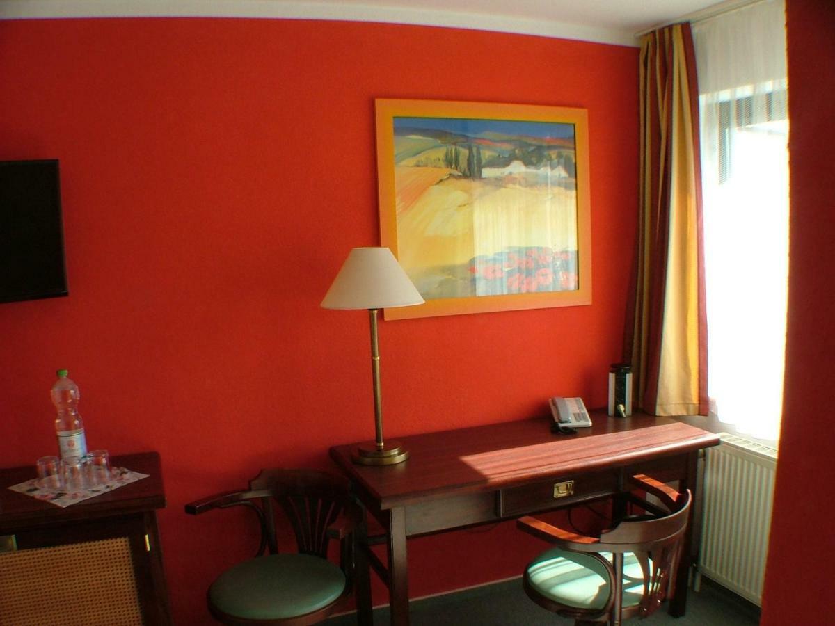 Hotel Garni Pension Zur Lutherstadt Lutherstadt Eisleben Buitenkant foto