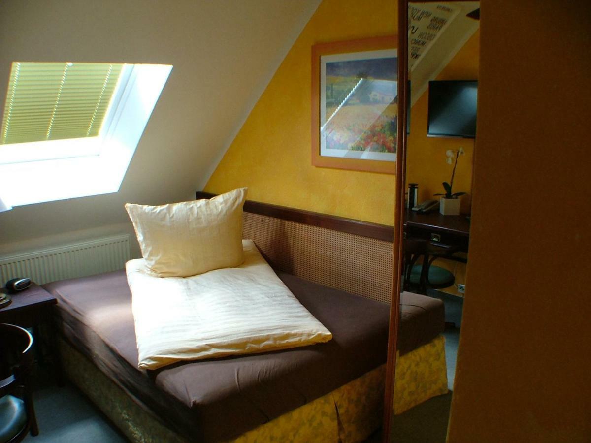 Hotel Garni Pension Zur Lutherstadt Lutherstadt Eisleben Buitenkant foto